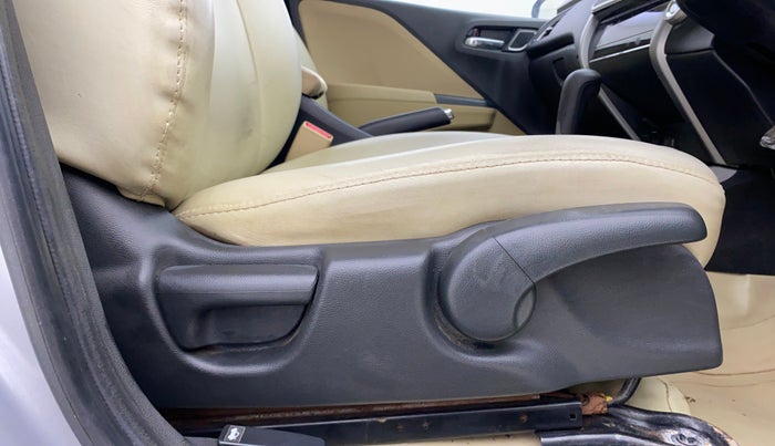 2019 Honda City 1.5L I-VTE V CVT, Petrol, Automatic, 32,291 km, Driver Side Adjustment Panel