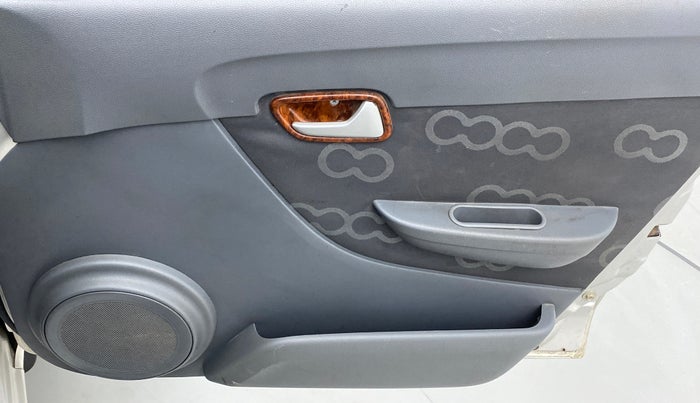 2016 Maruti Alto 800 LXI, Petrol, Manual, 30,238 km, Driver Side Door Panels Control
