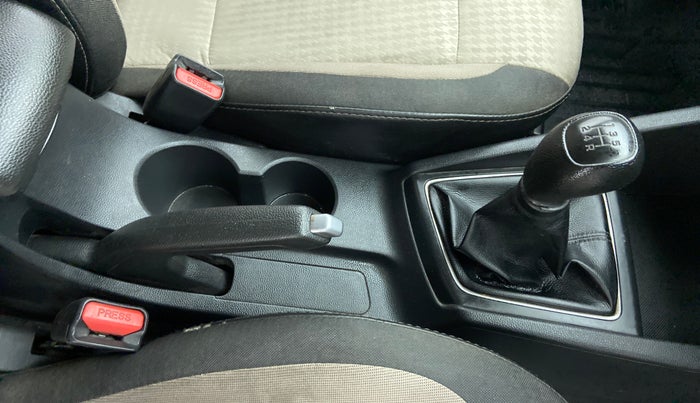 2018 Hyundai Elite i20 Magna Executive 1.2, Petrol, Manual, 28,422 km, Gear Lever