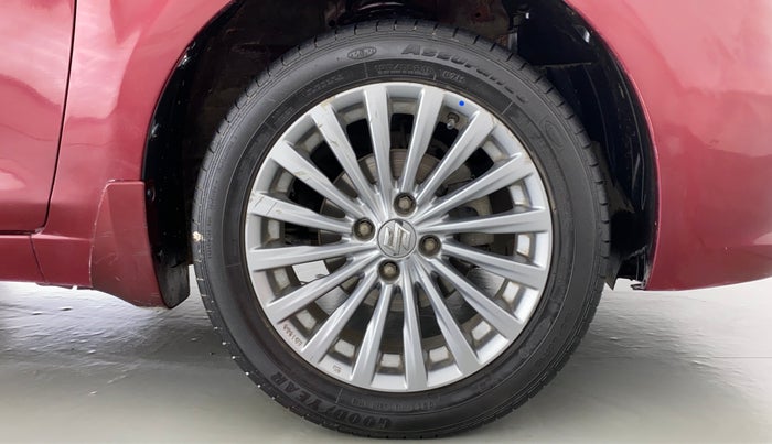 2016 Maruti Ciaz ZXI+ AT, Petrol, Automatic, 94,040 km, Right Front Wheel