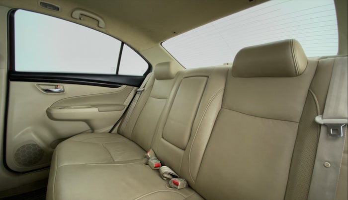 2016 Maruti Ciaz ZXI+ AT, Petrol, Automatic, 94,040 km, Right Side Rear Door Cabin