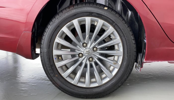 2016 Maruti Ciaz ZXI+ AT, Petrol, Automatic, 94,040 km, Right Rear Wheel
