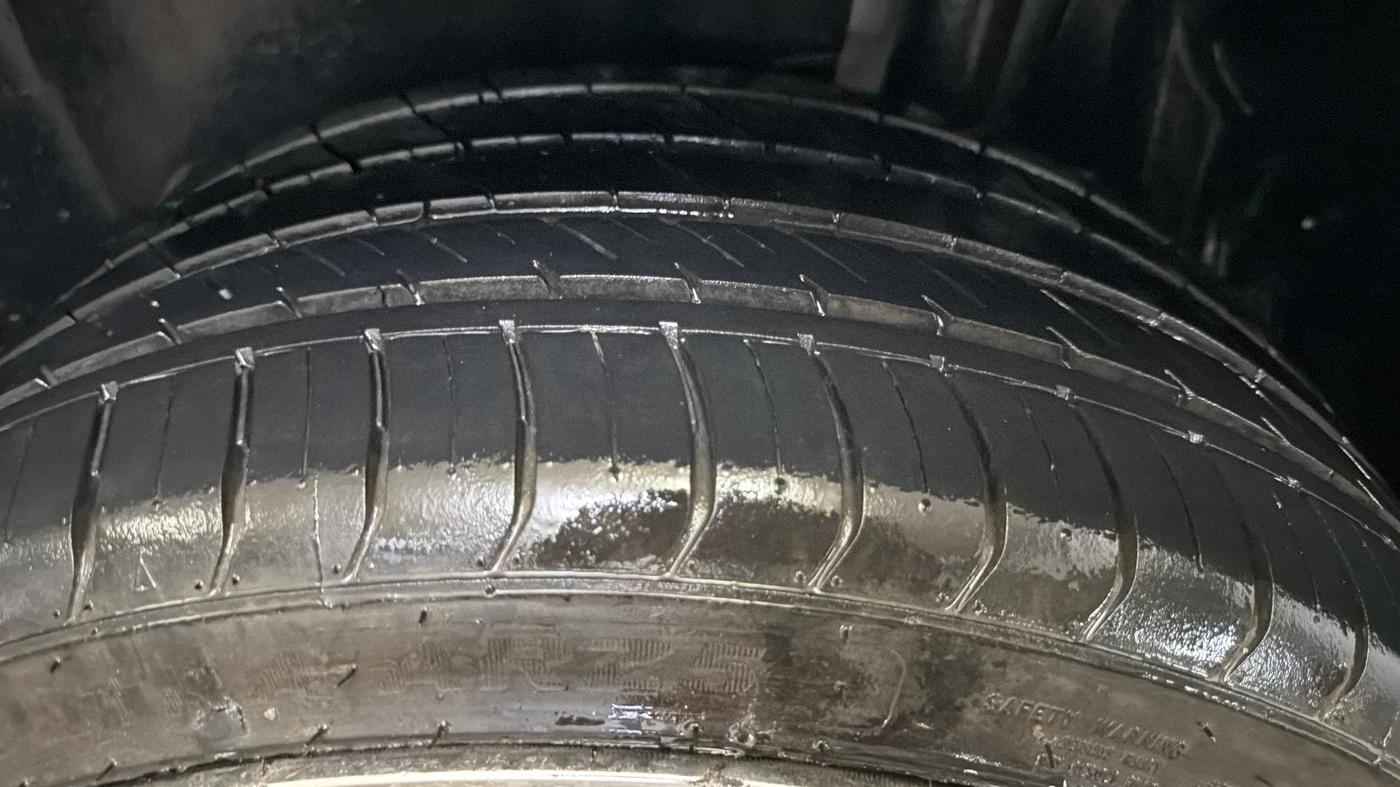 2025 Maruti Grand Vitara DELTA SMART HYBRID AT, Petrol, Automatic, 6,635 km, Left Rear Tyre Tread
