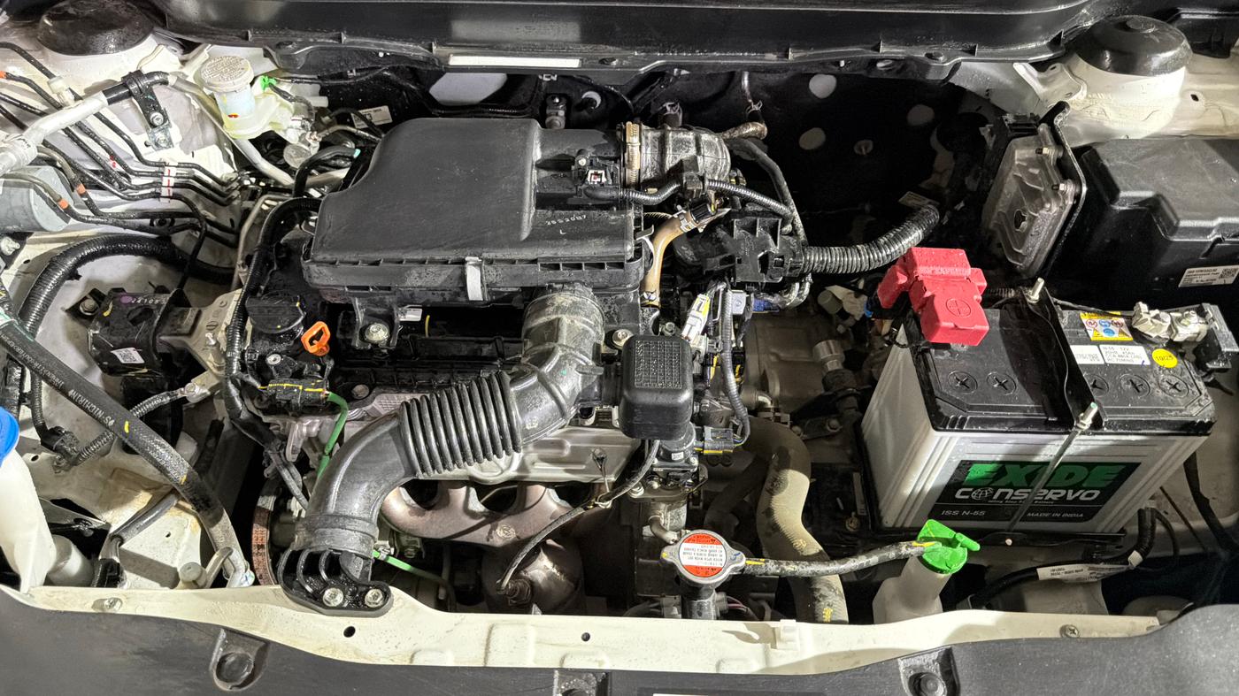 2025 Maruti Grand Vitara DELTA SMART HYBRID AT, Petrol, Automatic, 6,635 km, Engine View