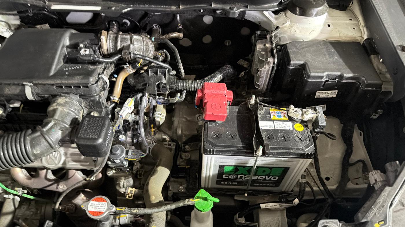 2025 Maruti Grand Vitara DELTA SMART HYBRID AT, Petrol, Automatic, 6,635 km, Engine View - Left