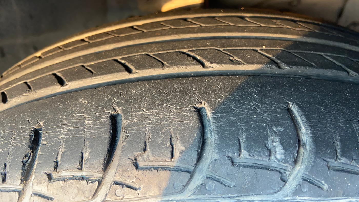2018 Maruti Ciaz DELTA 1.4 MT PETROL, Petrol, Manual, 70,460 km, Right Front Tyre Tread