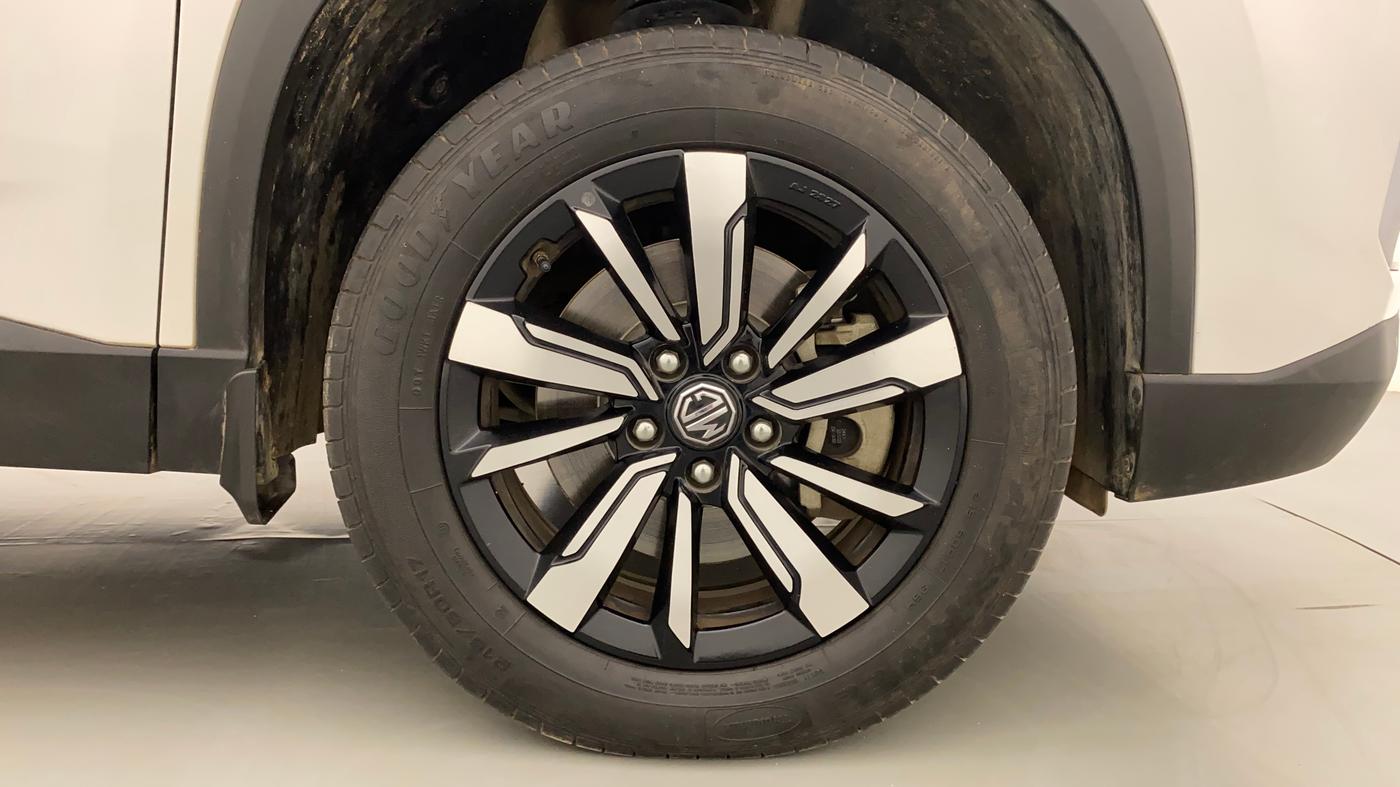2019 MG HECTOR SHARP HYBRID 1.5 PETROL, Petrol, Manual, 28,093 km, Right Front Wheel