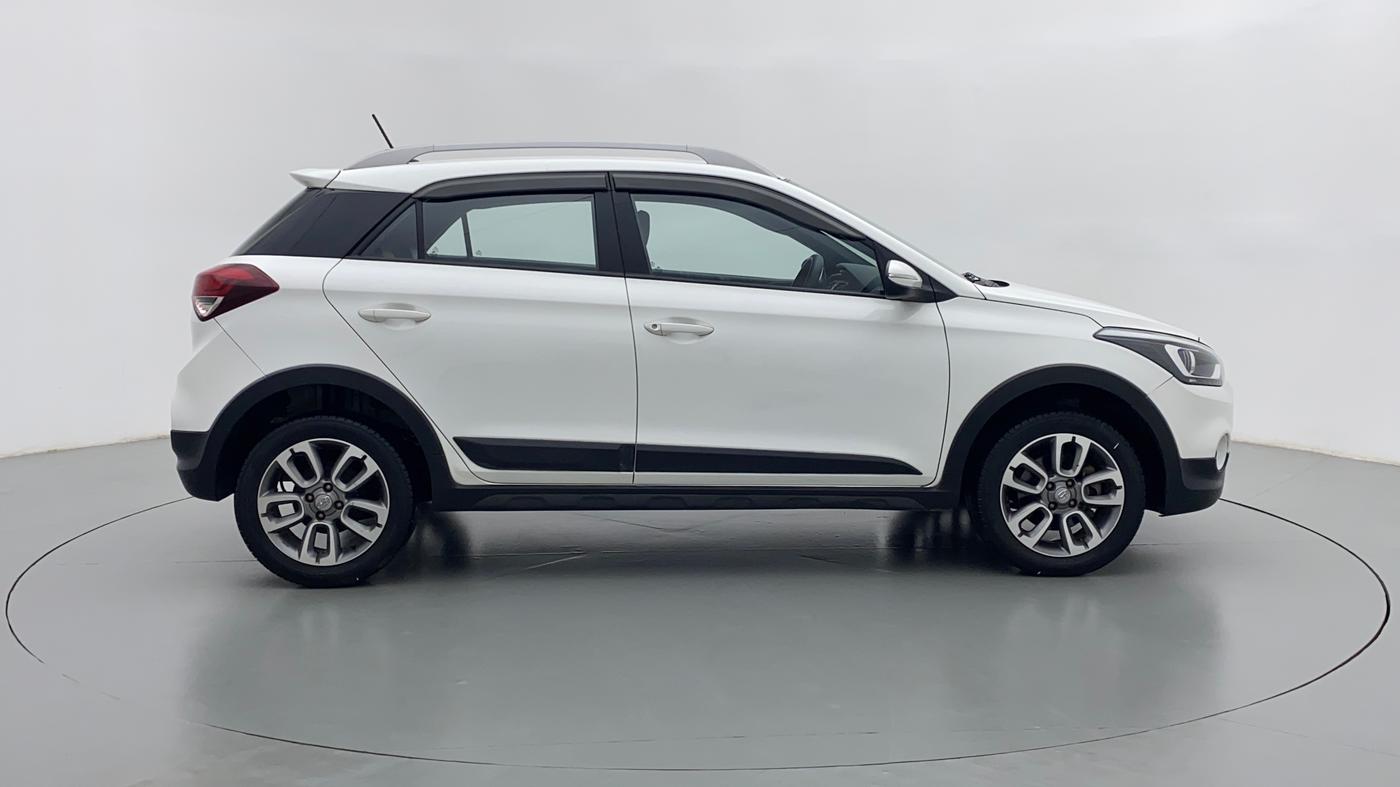 2018 Hyundai i20 Active 1.2 S, Petrol, Manual, 30,517 km, Right Side