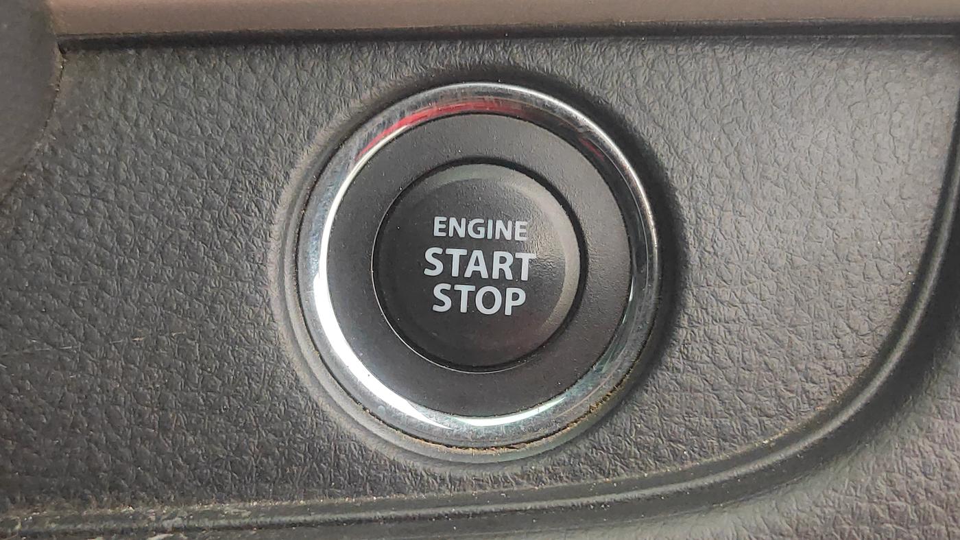 2015 Maruti Swift ZXI, Petrol, Manual, 68,575 km, Keyless Start/ Stop Button