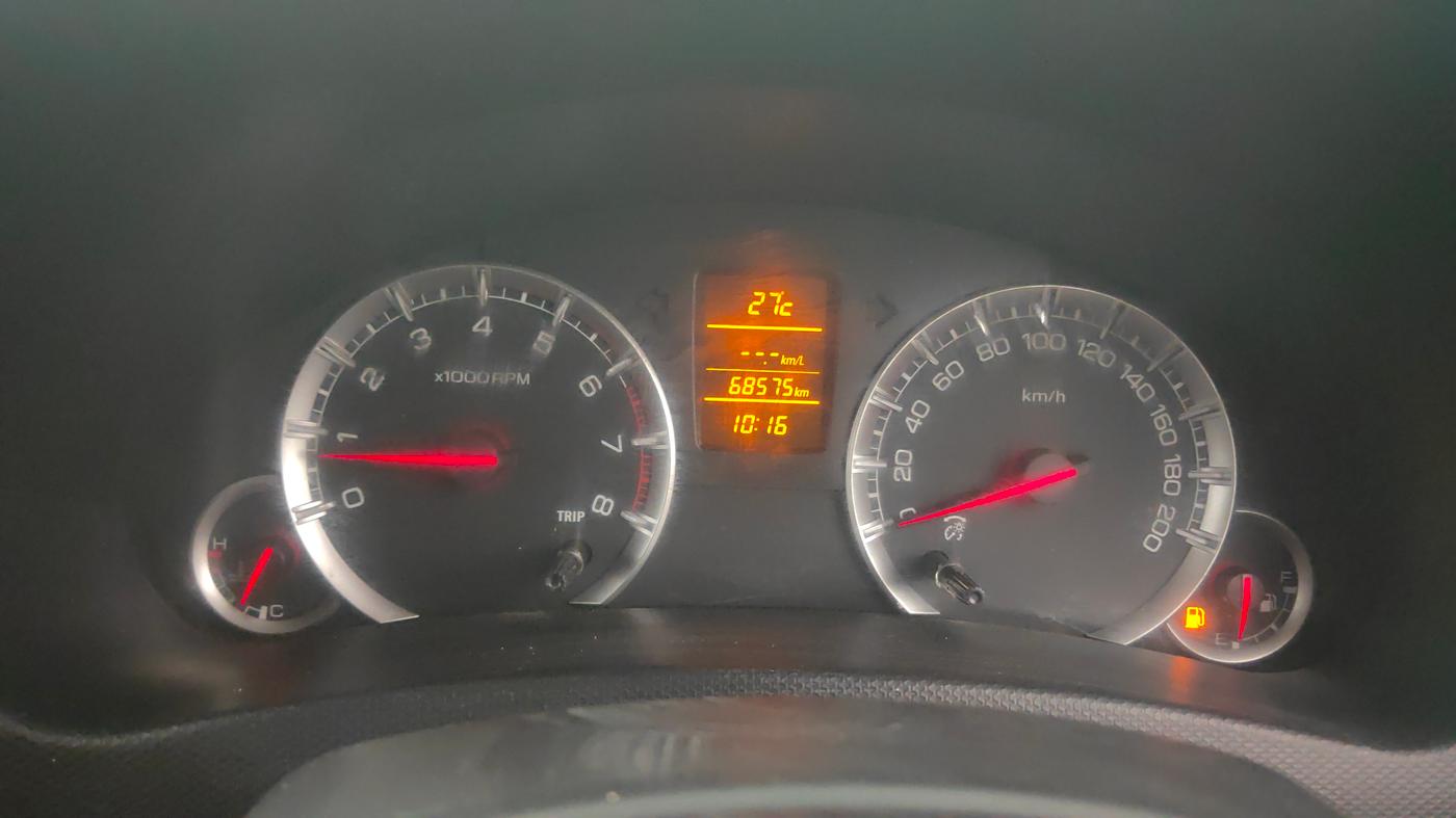2015 Maruti Swift ZXI, Petrol, Manual, 68,575 km, Odometer Image