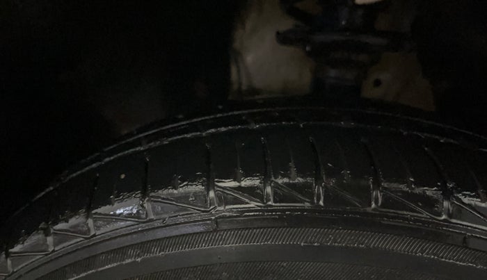 2021 Maruti S PRESSO LXI (O), Petrol, Manual, 17,411 km, Left Front Tyre Tread