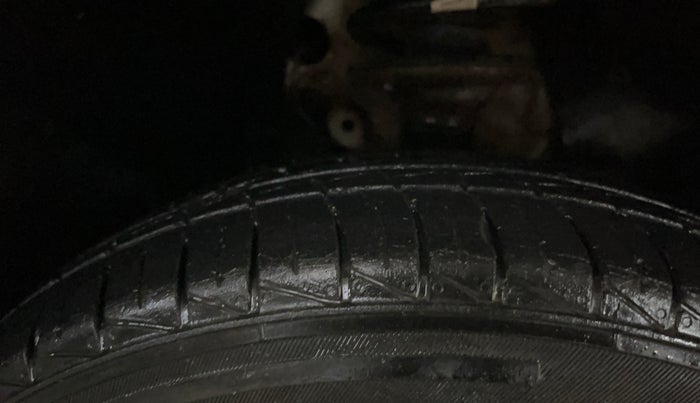 2021 Maruti S PRESSO LXI (O), Petrol, Manual, 17,411 km, Right Front Tyre Tread