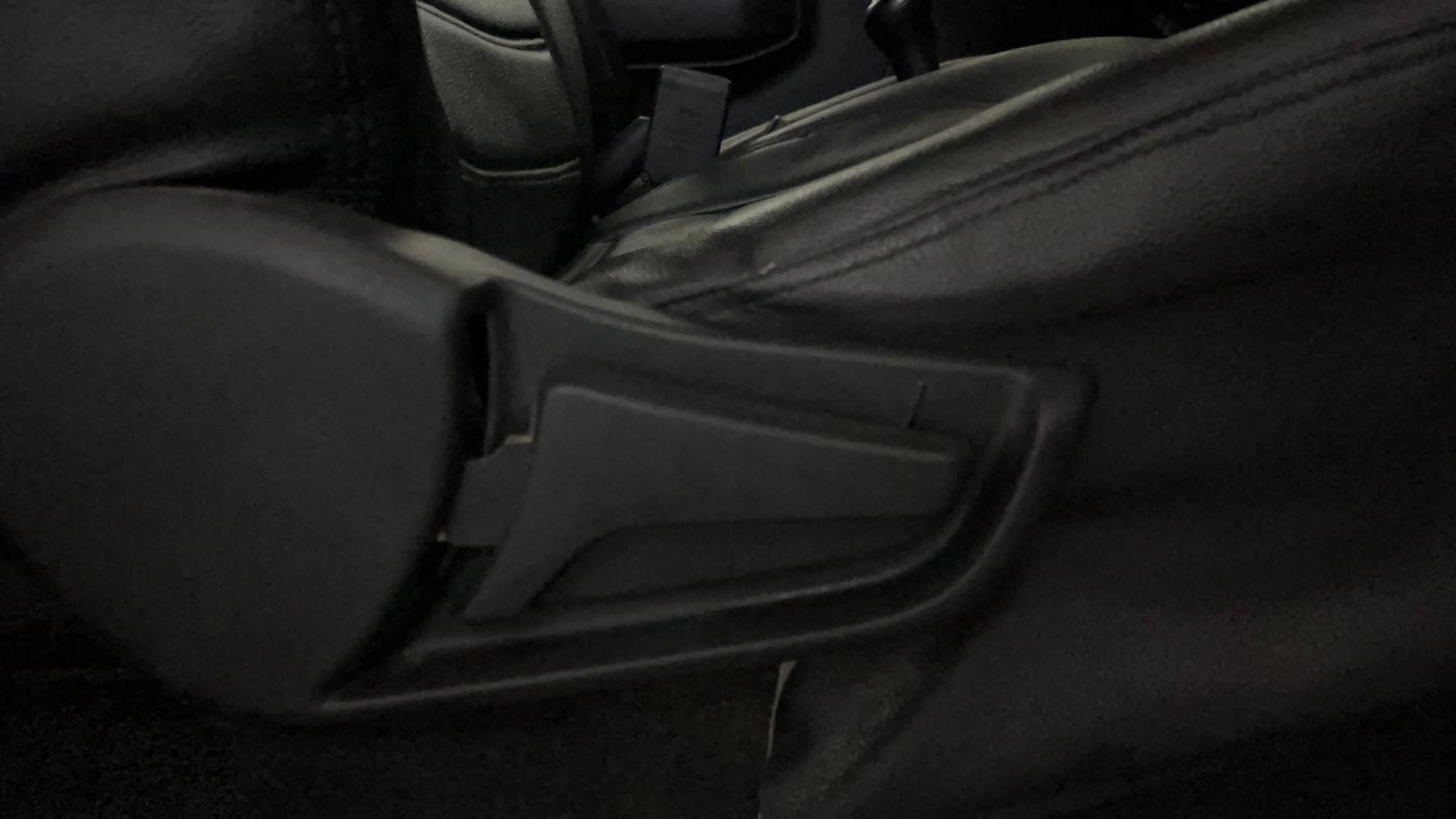 2021 Maruti S PRESSO LXI (O), Petrol, Manual, 17,454 km, Driver Side Adjustment Panel