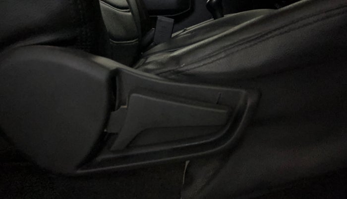 2021 Maruti S PRESSO LXI (O), Petrol, Manual, 17,411 km, Driver Side Adjustment Panel