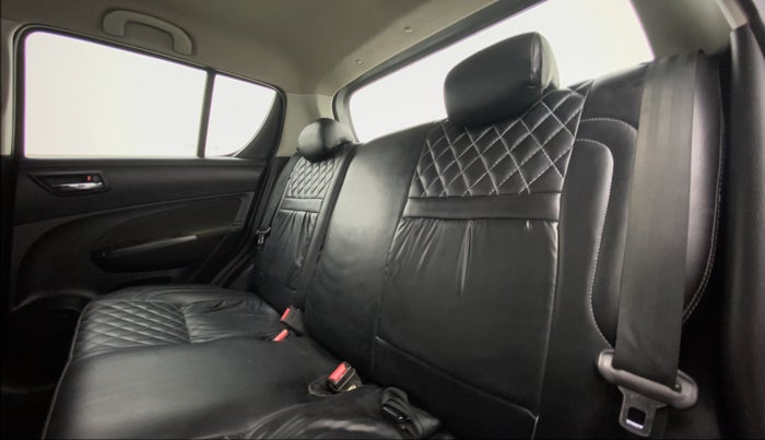 2015 Maruti Swift VXI, Petrol, Manual, 37,046 km, Right Side Rear Door Cabin