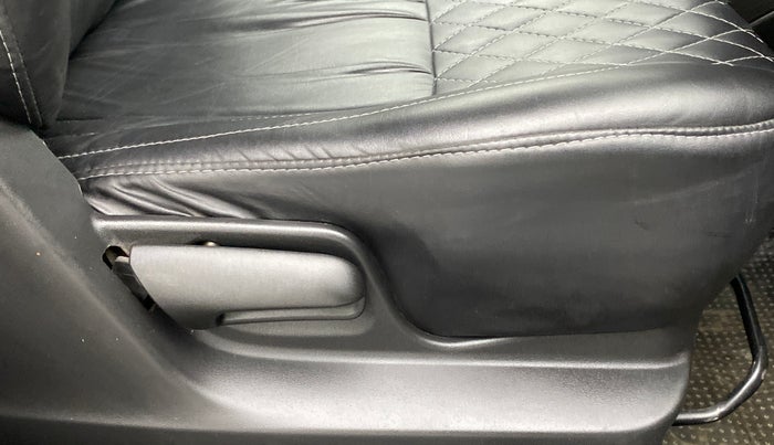 2015 Maruti Swift VXI, Petrol, Manual, 37,046 km, Driver Side Adjustment Panel