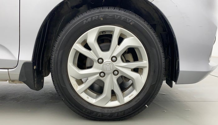 2018 Honda Amaze 1.2 V CVT I VTEC, Petrol, Automatic, 35,394 km, Right Front Wheel