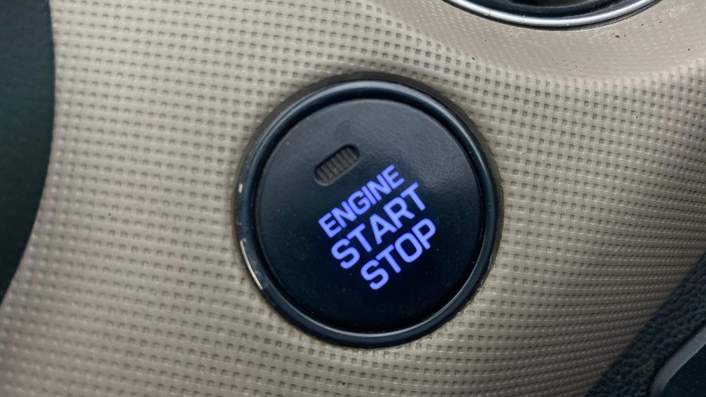 2013 Hyundai Grand i10 SPORTZ 1.2 KAPPA VTVT, Petrol, Manual, 45,242 km, Keyless Start/ Stop Button