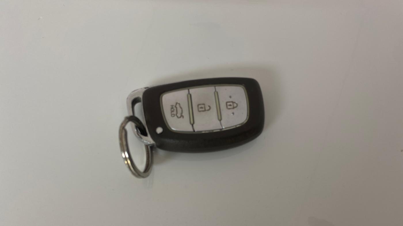 2013 Hyundai Grand i10 SPORTZ 1.2 KAPPA VTVT, Petrol, Manual, 45,242 km, Key Close Up