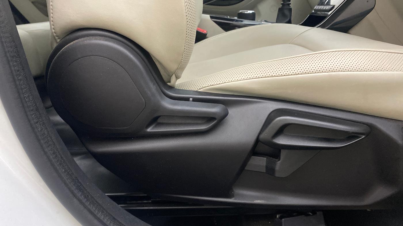 2023 Tata NEXON  XZ Plus LUXS Jet, Petrol, Manual, 40,370 km, Driver Side Adjustment Panel