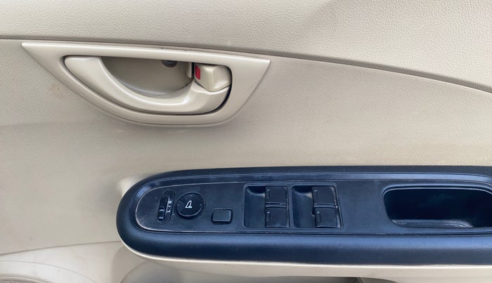 2017 Honda Amaze 1.2L I-VTEC S, Petrol, Manual, 57,176 km, Driver Side Door Panels Control