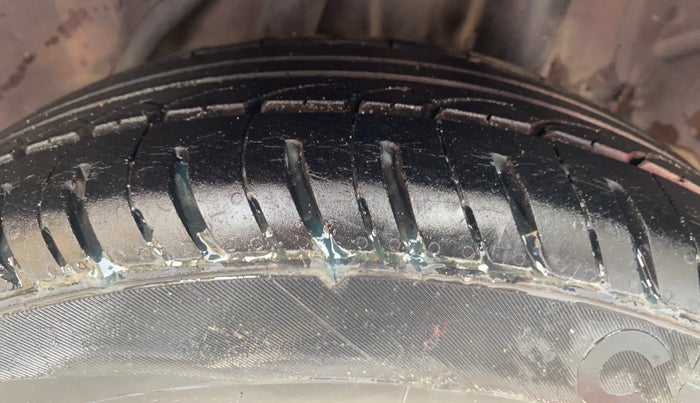 2017 Honda Amaze 1.2L I-VTEC S, Petrol, Manual, 57,176 km, Left Rear Tyre Tread