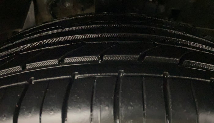 2019 Tata NEXON XZA PLUS PETROL, Petrol, Automatic, 57,075 km, Right Front Tyre Tread