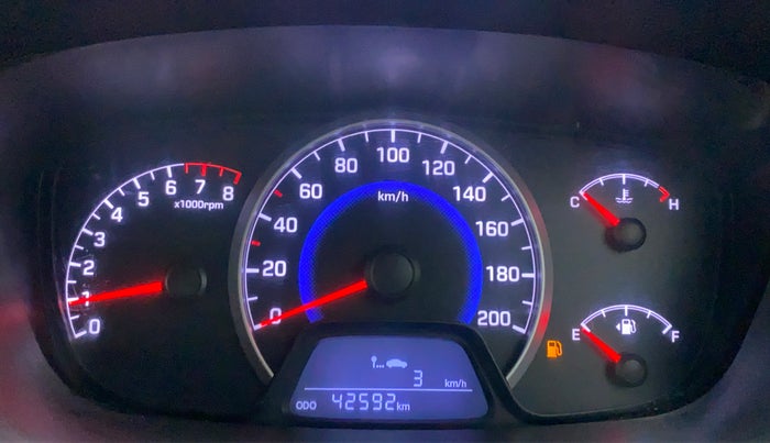 2015 Hyundai Grand i10 MAGNA 1.2 VTVT, Petrol, Manual, 42,704 km, Odometer Image