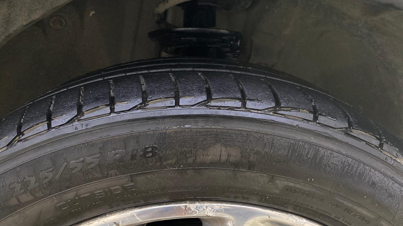 2019 Jeep Compass LIMITED PLUS DIESEL, Diesel, Manual, 86,916 km, Right Front Tyre Tread