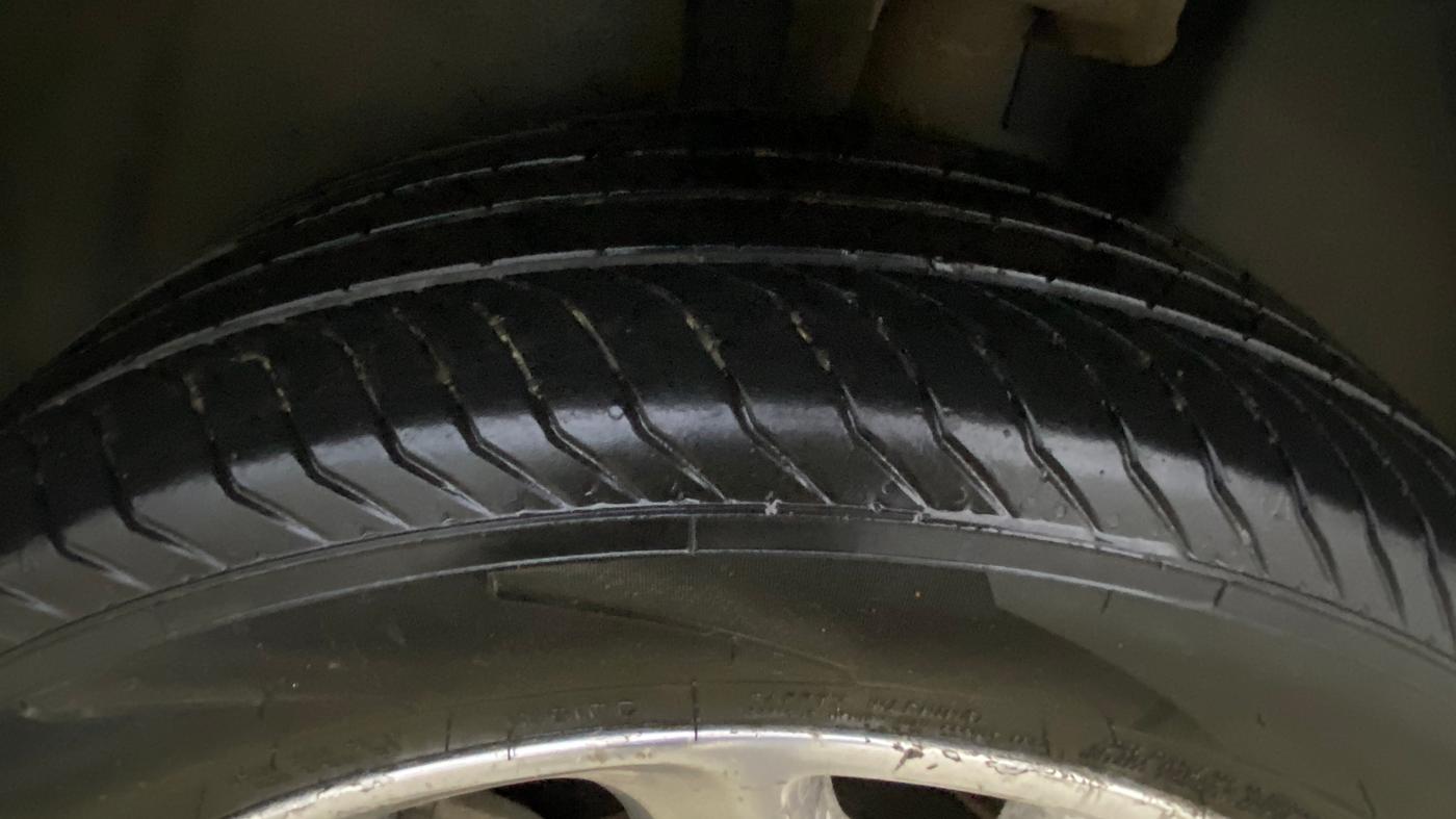 2019 Jeep Compass LIMITED PLUS DIESEL, Diesel, Manual, 86,916 km, Left Rear Tyre Tread