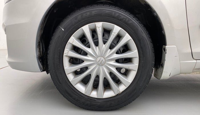 2016 Maruti Ciaz VXI PLUS, Petrol, Manual, 52,743 km, Left Front Wheel
