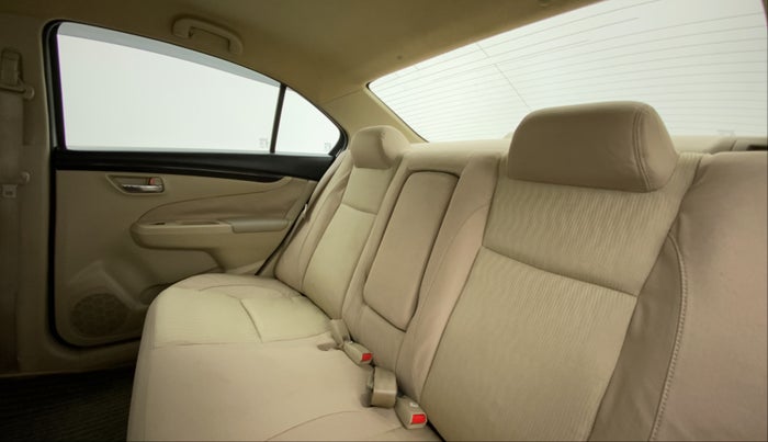 2016 Maruti Ciaz VXI PLUS, Petrol, Manual, 52,743 km, Right Side Rear Door Cabin