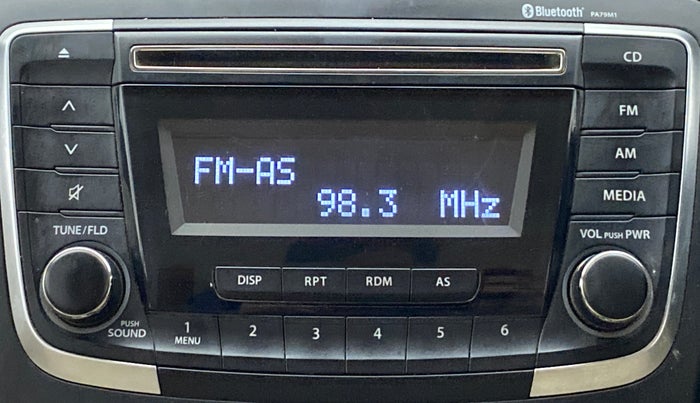 2016 Maruti Ciaz VXI PLUS, Petrol, Manual, 52,743 km, Infotainment System