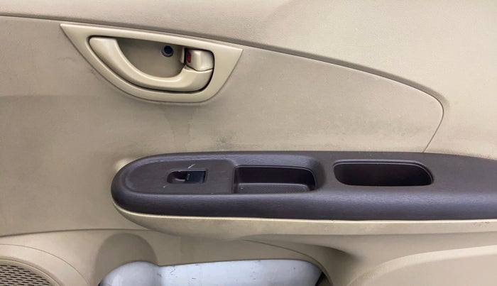 2013 Honda Brio E MT, Petrol, Manual, 31,343 km, Driver Side Door Panels Control