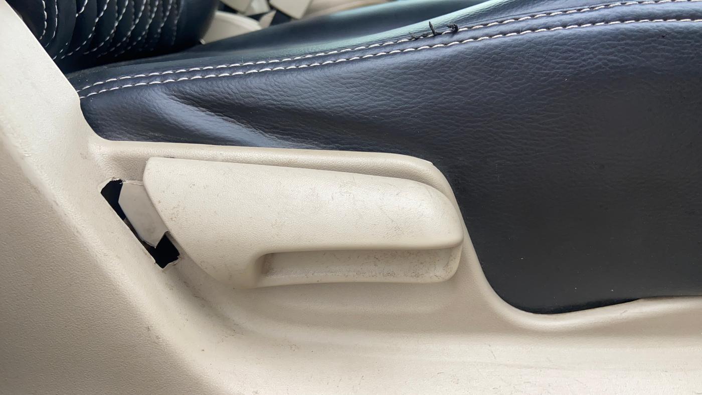 2016 Maruti Swift Dzire VDI ABS, Diesel, Manual, 87,253 km, Driver Side Adjustment Panel