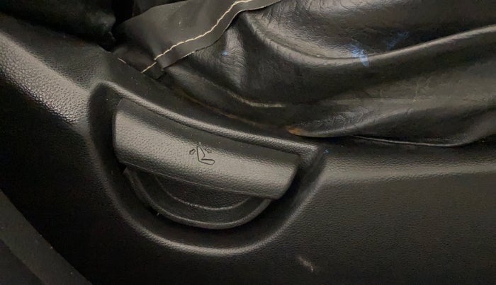 2018 Hyundai Grand i10 SPORTZ 1.2 KAPPA VTVT, Petrol, Manual, 75,480 km, Driver Side Adjustment Panel