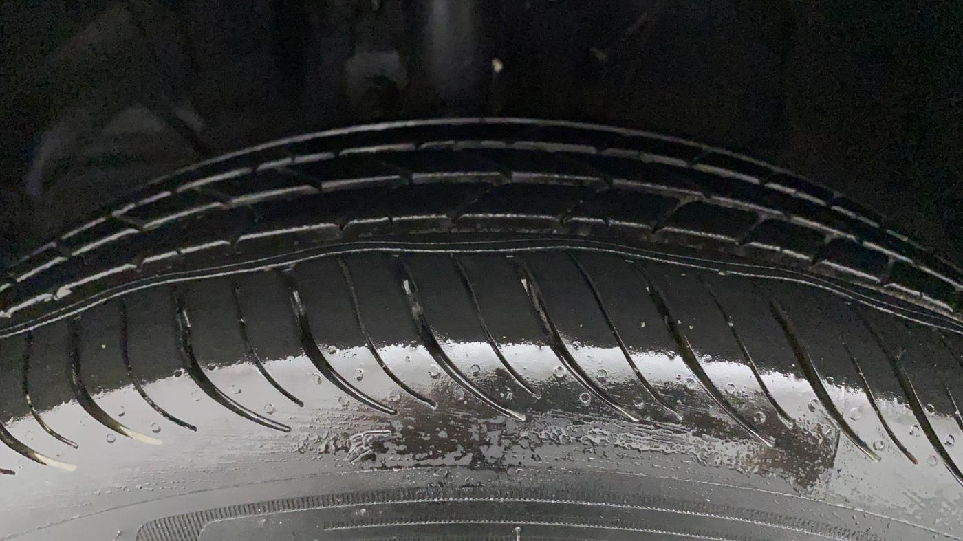 2020 Maruti Baleno ZETA PETROL 1.2, Petrol, Manual, 58,903 km, Left Front Tyre Tread