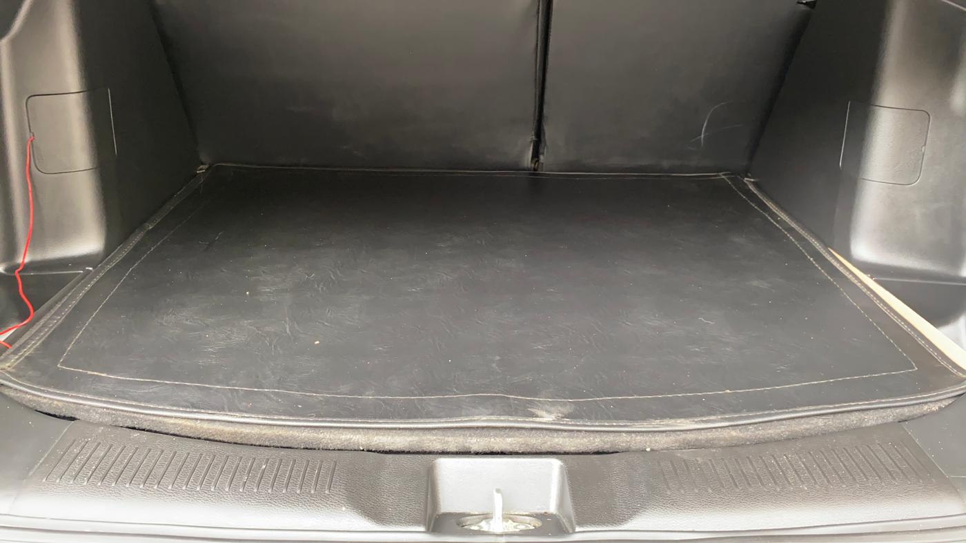 2025 Toyota URBAN CRUISER HYRYDER E NEO DRIVE, Petrol, Manual, 35,701 km, Boot Inside