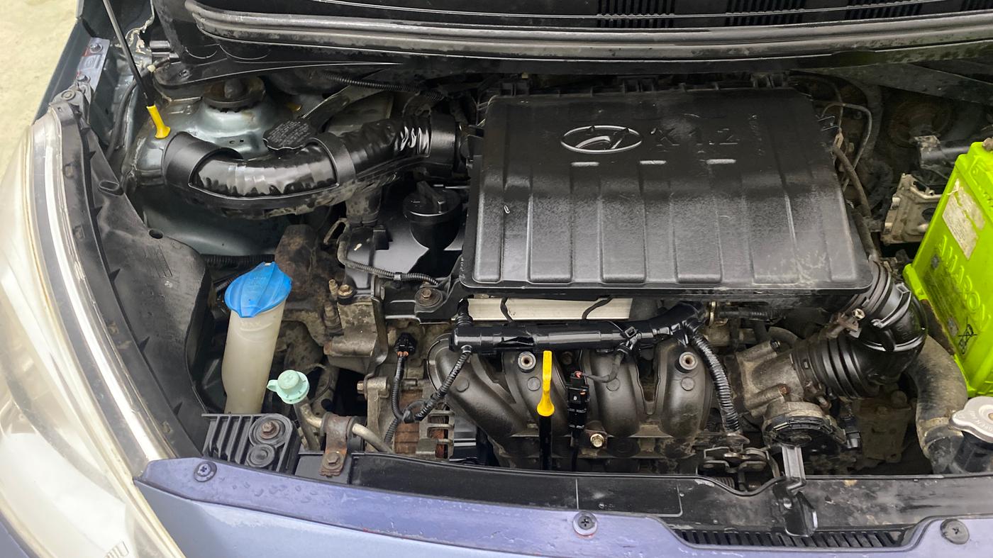 2017 Hyundai Xcent S 1.2, Petrol, Manual, 94,326 km, Engine View - Right