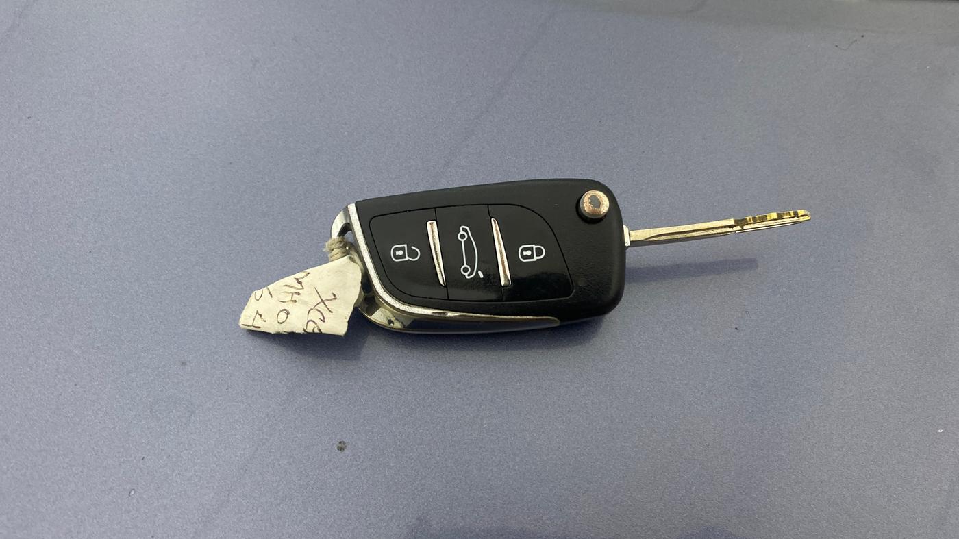 2017 Hyundai Xcent S 1.2, Petrol, Manual, 94,326 km, Key Close Up