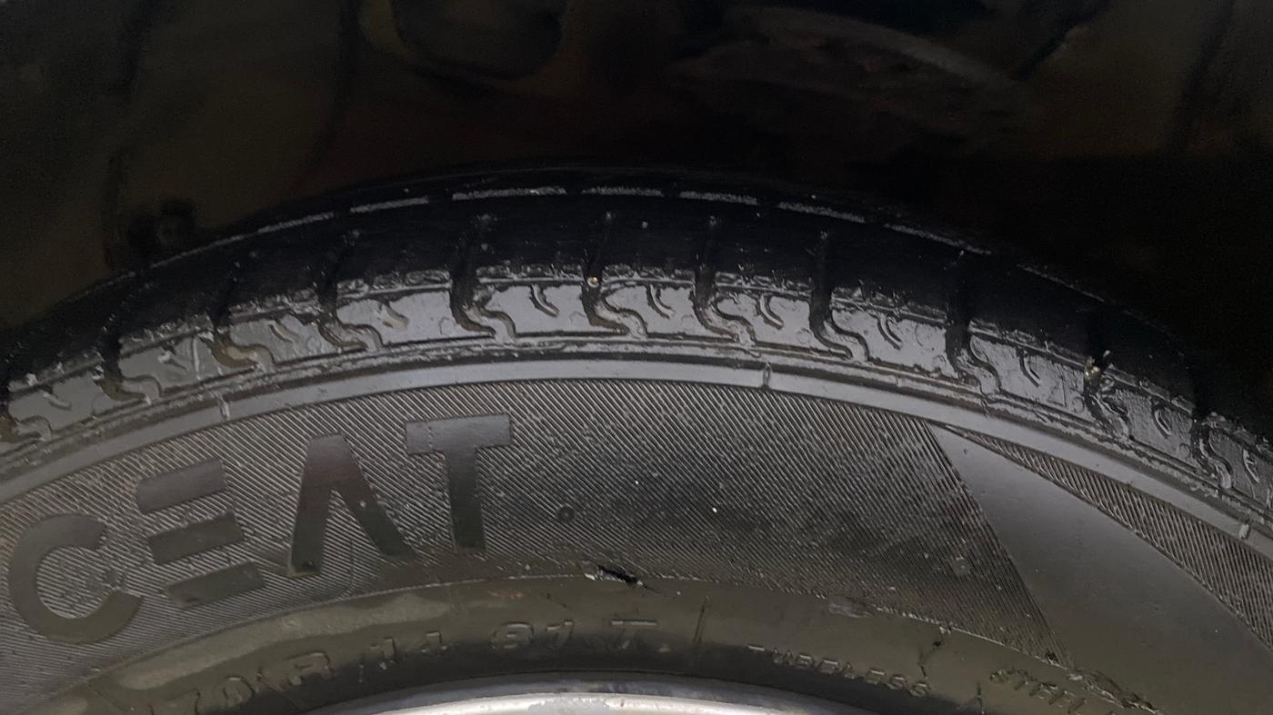 2017 Hyundai Xcent S 1.2, Petrol, Manual, 94,326 km, Left Front Tyre Tread