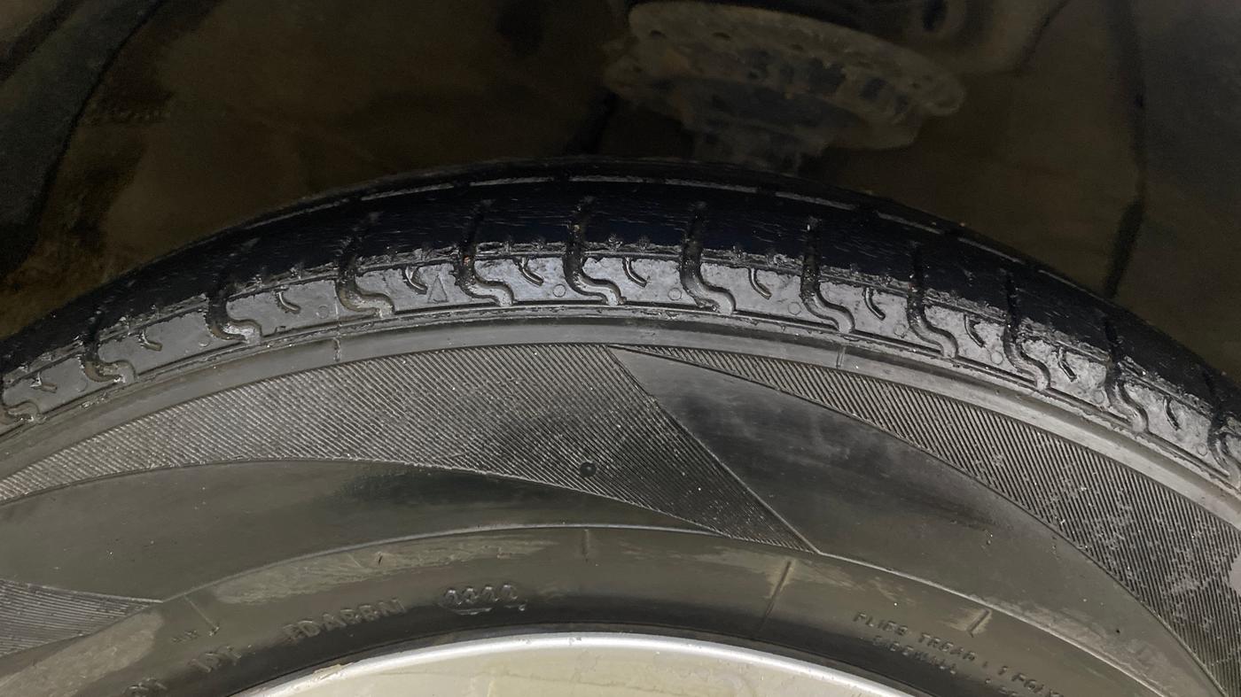 2017 Hyundai Xcent S 1.2, Petrol, Manual, 94,326 km, Right Front Tyre Tread