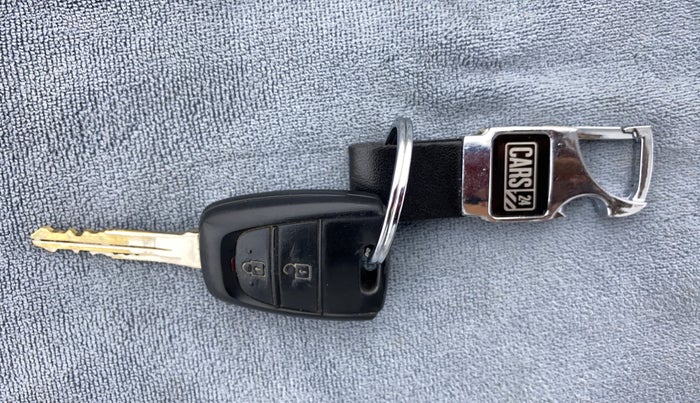 2019 Hyundai NEW SANTRO ASTA 1.1 MT, Petrol, Manual, 12,800 km, Key Close Up