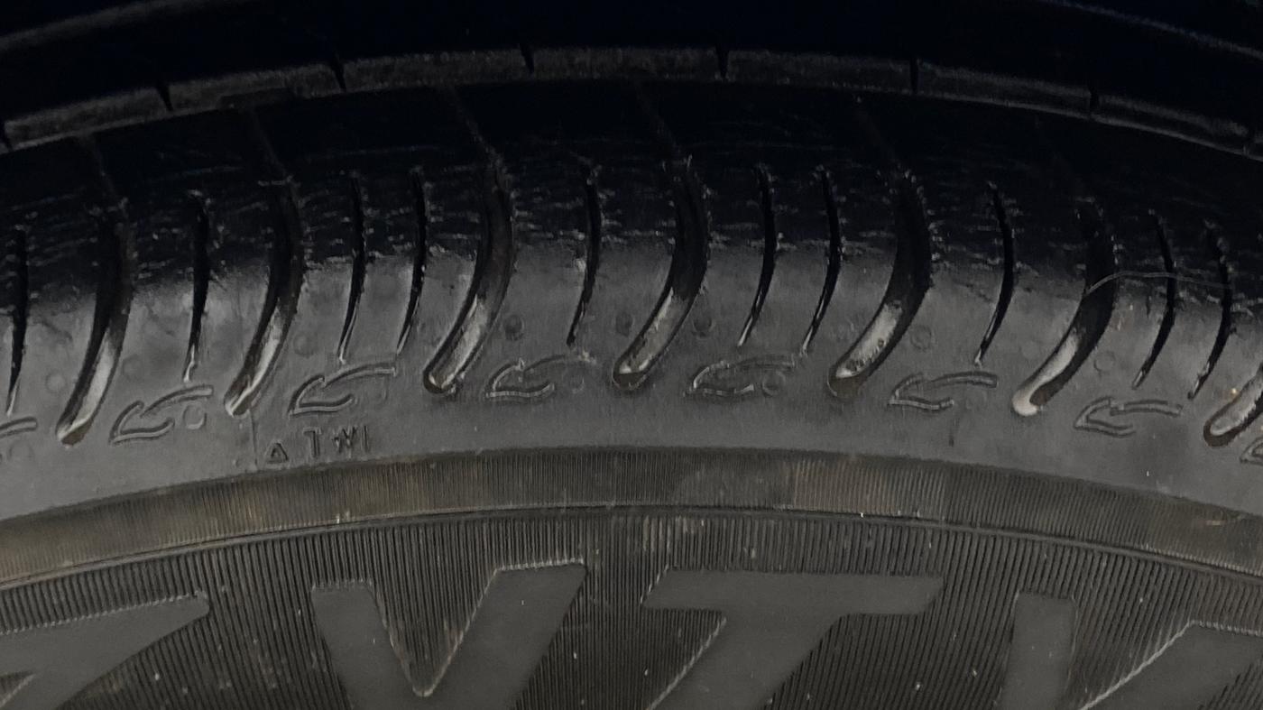 2020 Maruti S PRESSO VXI+, Petrol, Manual, 76,014 km, Right Front Tyre Tread