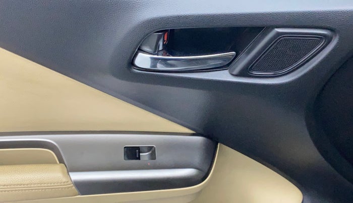 2016 Honda City 1.5L I-VTEC VX CVT, Petrol, Automatic, 59,751 km, Left front window switch / handle - Power window makes minor noise