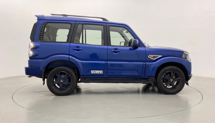2014 Mahindra Scorpio S10, Diesel, Manual, 71,181 km, Right Side View
