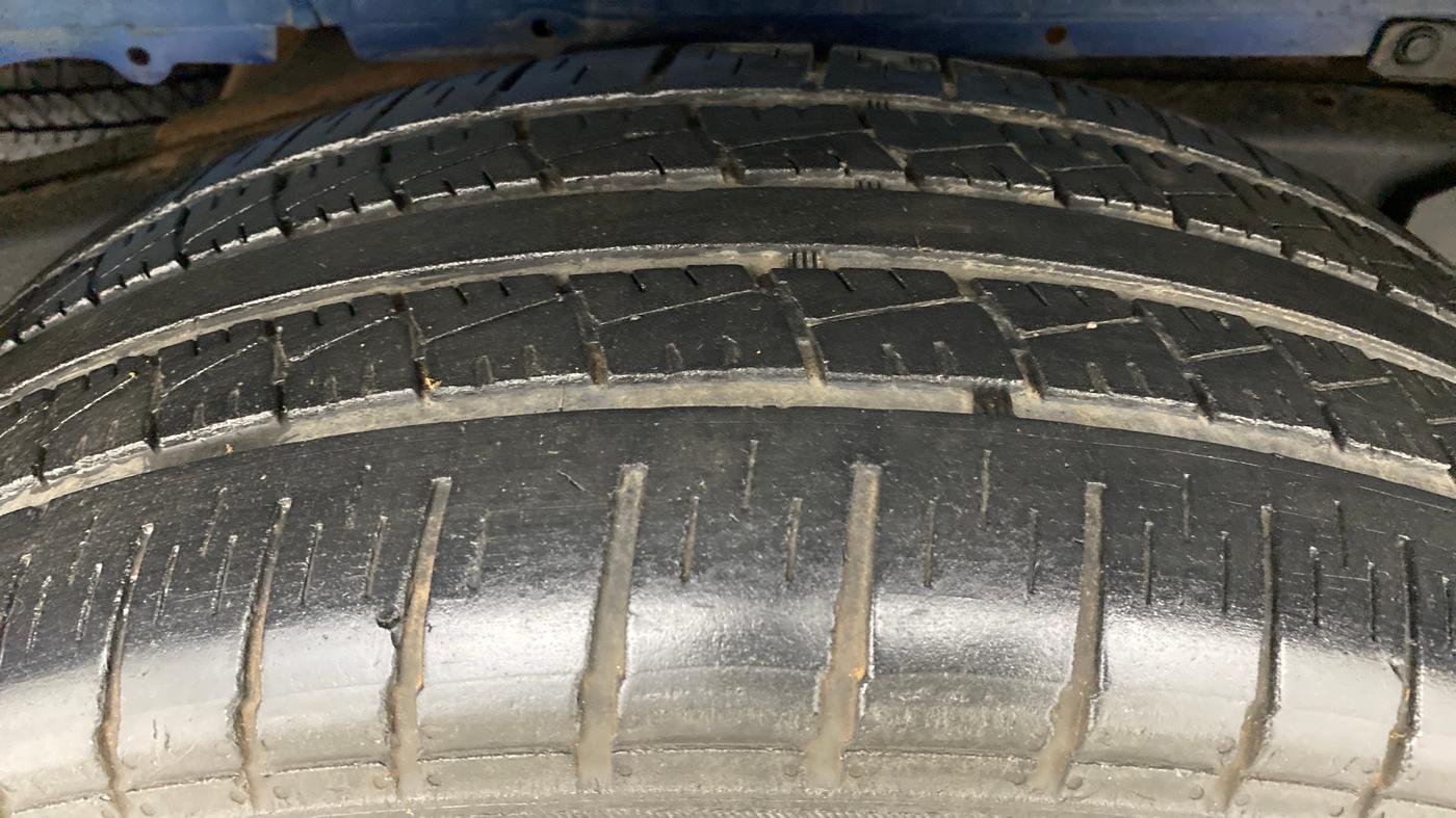 2014 Mahindra Scorpio S10, Diesel, Manual, 71,181 km, Right Rear Tyre Tread
