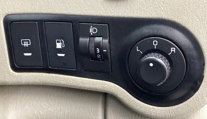2014 Mahindra Scorpio S10, Diesel, Manual, 71,181 km, Dashboard - Headlight height adjustment not working