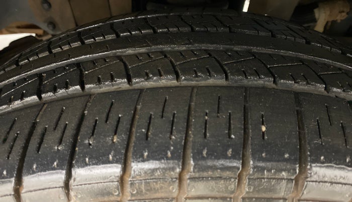 2014 Mahindra Scorpio S10, Diesel, Manual, 71,181 km, Right Front Tyre Tread