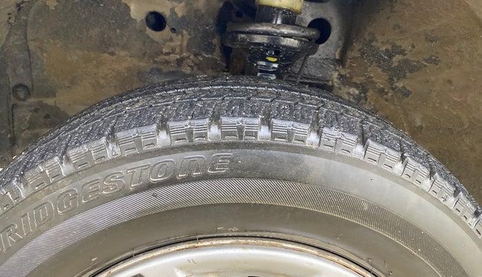 2015 Maruti Wagon R 1.0 LXI CNG, CNG, Manual, 73,404 km, Left Front Tyre Tread